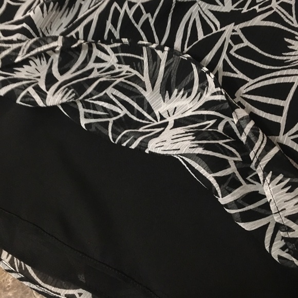 Fabulous Ann Taylor Loft halter - Picture 3 of 5